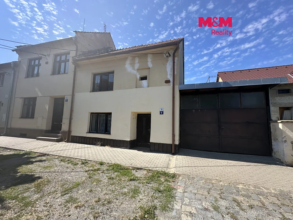 Prodej rodinného domu 238 m², pozemek 479 m²